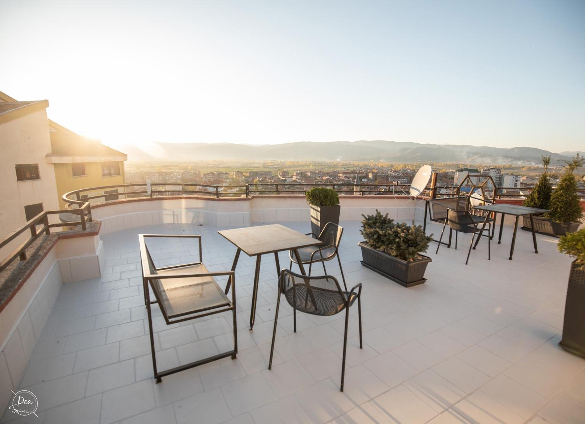 Suite Terrace Rooms Korce Buitenkant foto