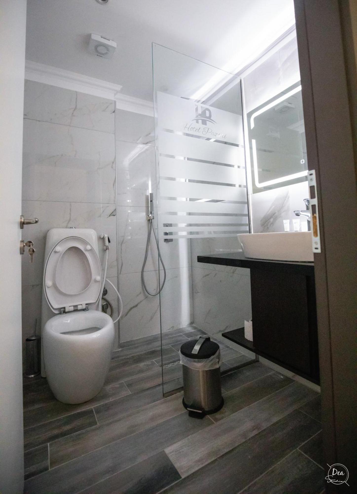Suite Terrace Rooms Korce Buitenkant foto