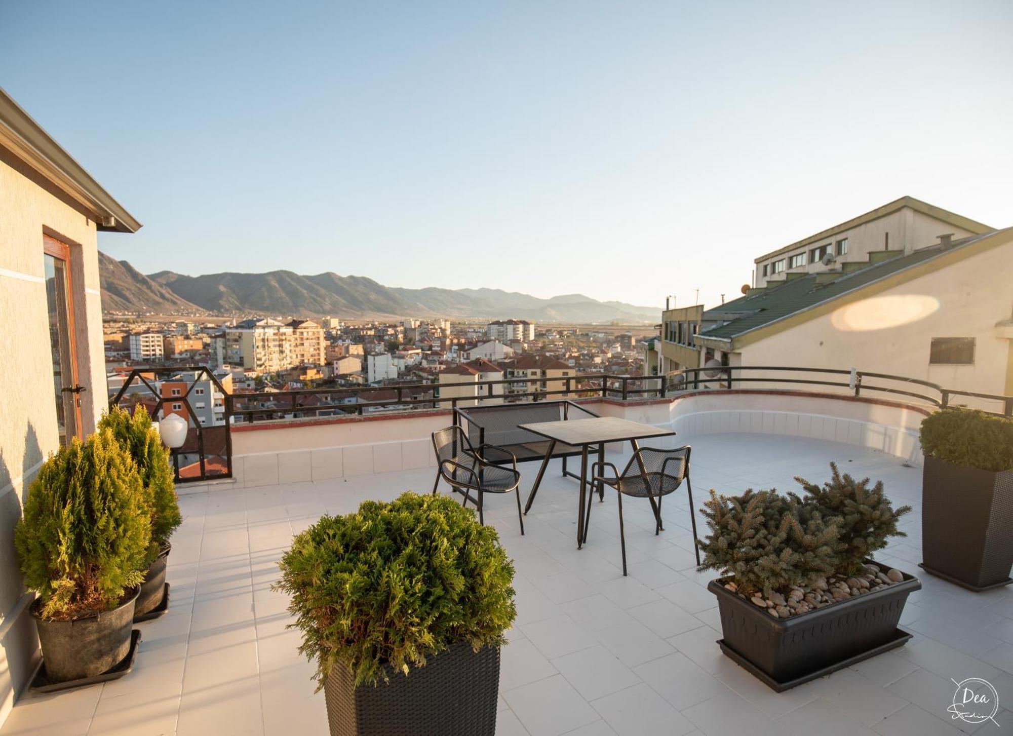Suite Terrace Rooms Korce Buitenkant foto
